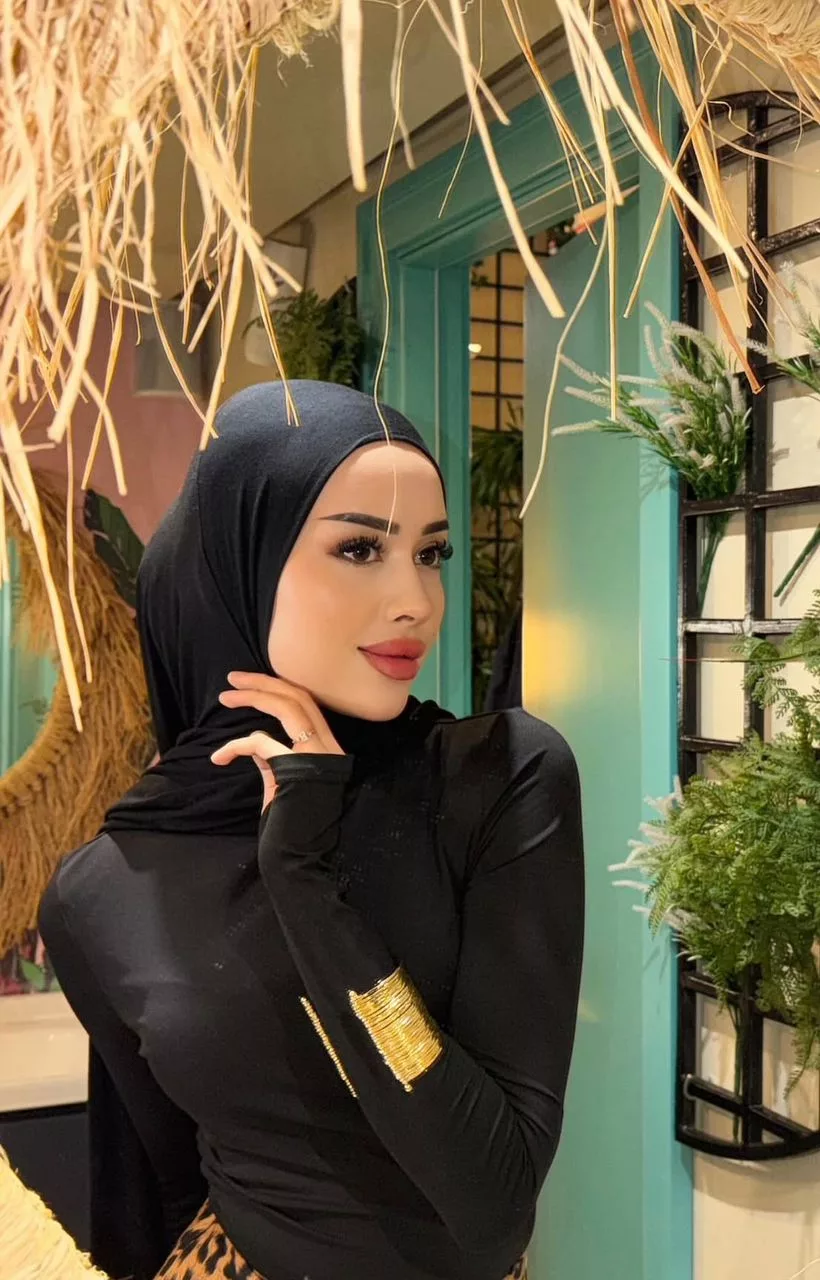 Kartal’ Türbanlı Escort Nuran