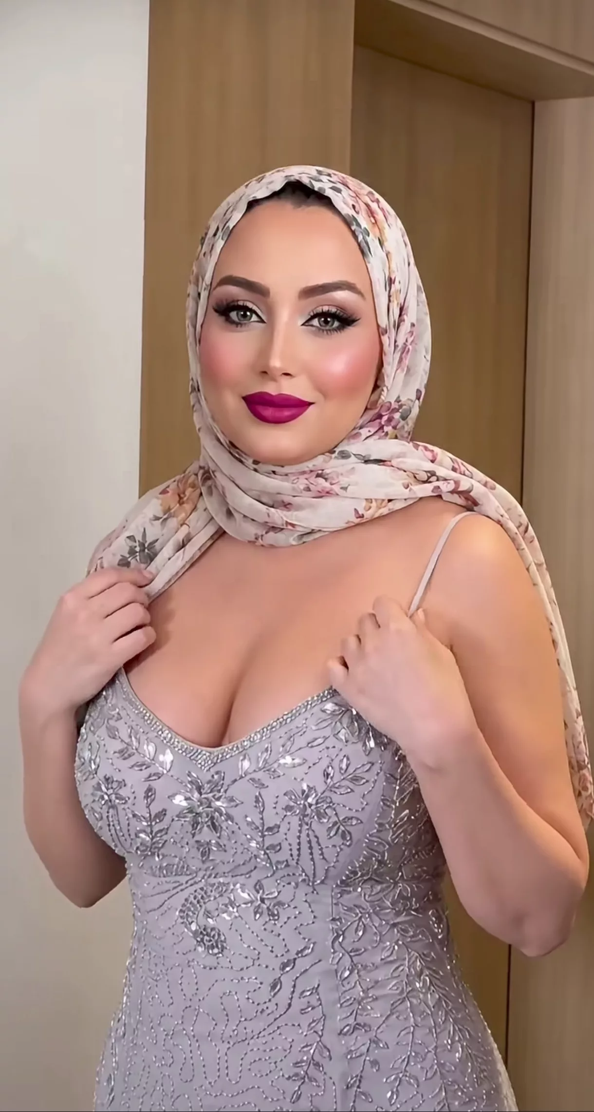 Kartal’ Escort Büşra İle Zarif, Samimi ve Çekici Bir Tanışma